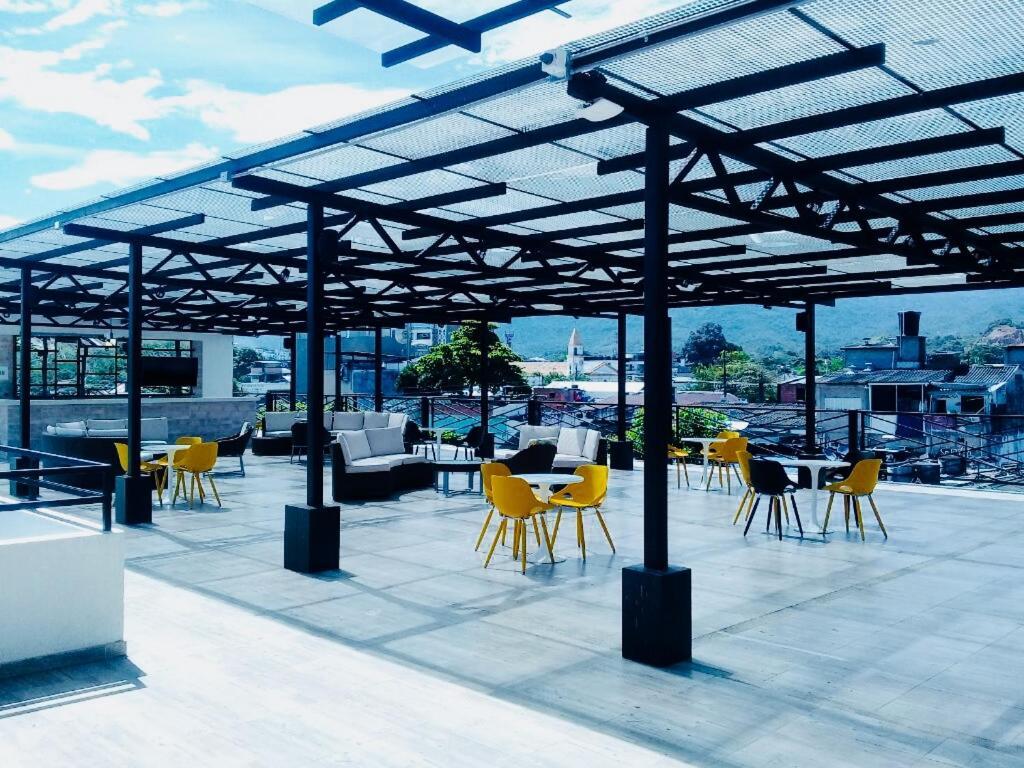 Hotel Karmel Melgar Bagian luar foto